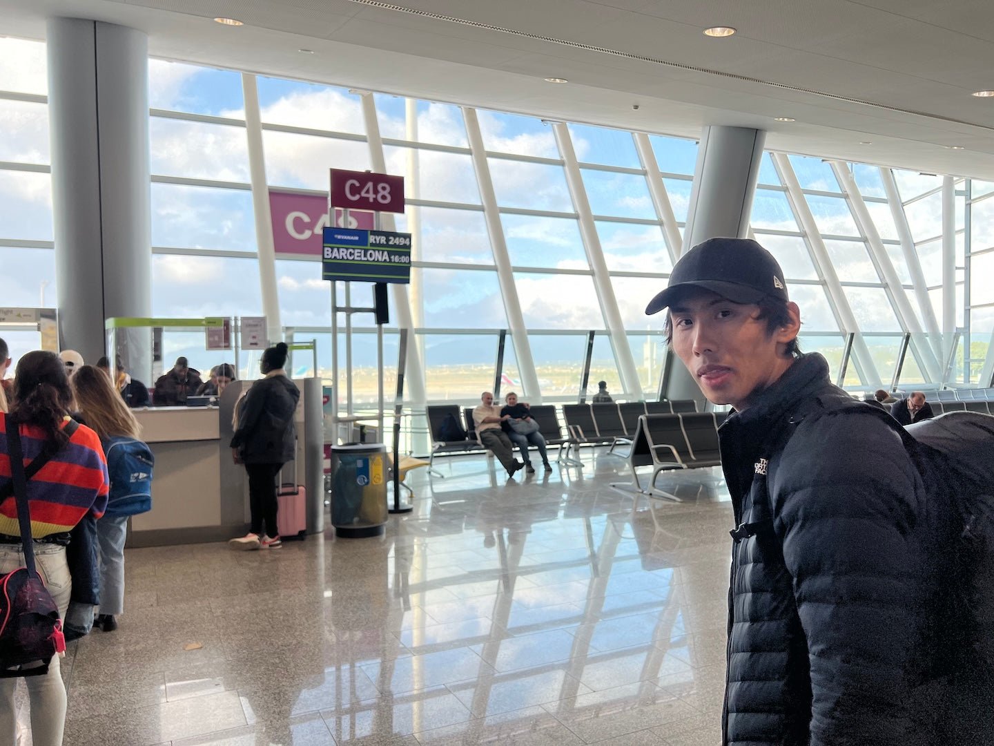 企業は「研究費」よりも「旅費」にお金をどんどん使え！ - スマートAI名刺「Supawave」